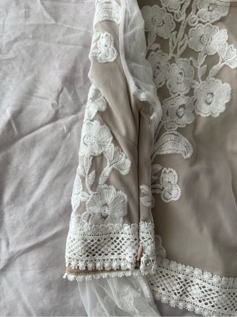 NWT Altar'd State Arissa Floral Embroidered Top - Picture 8 of 8